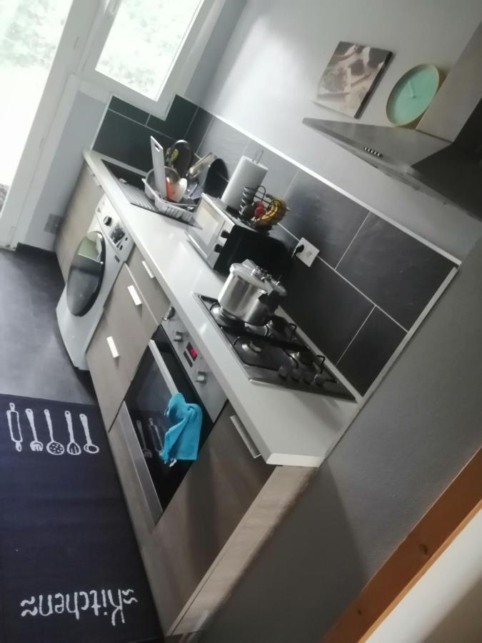 Chambre Dans Appartement A Niort Exterior foto